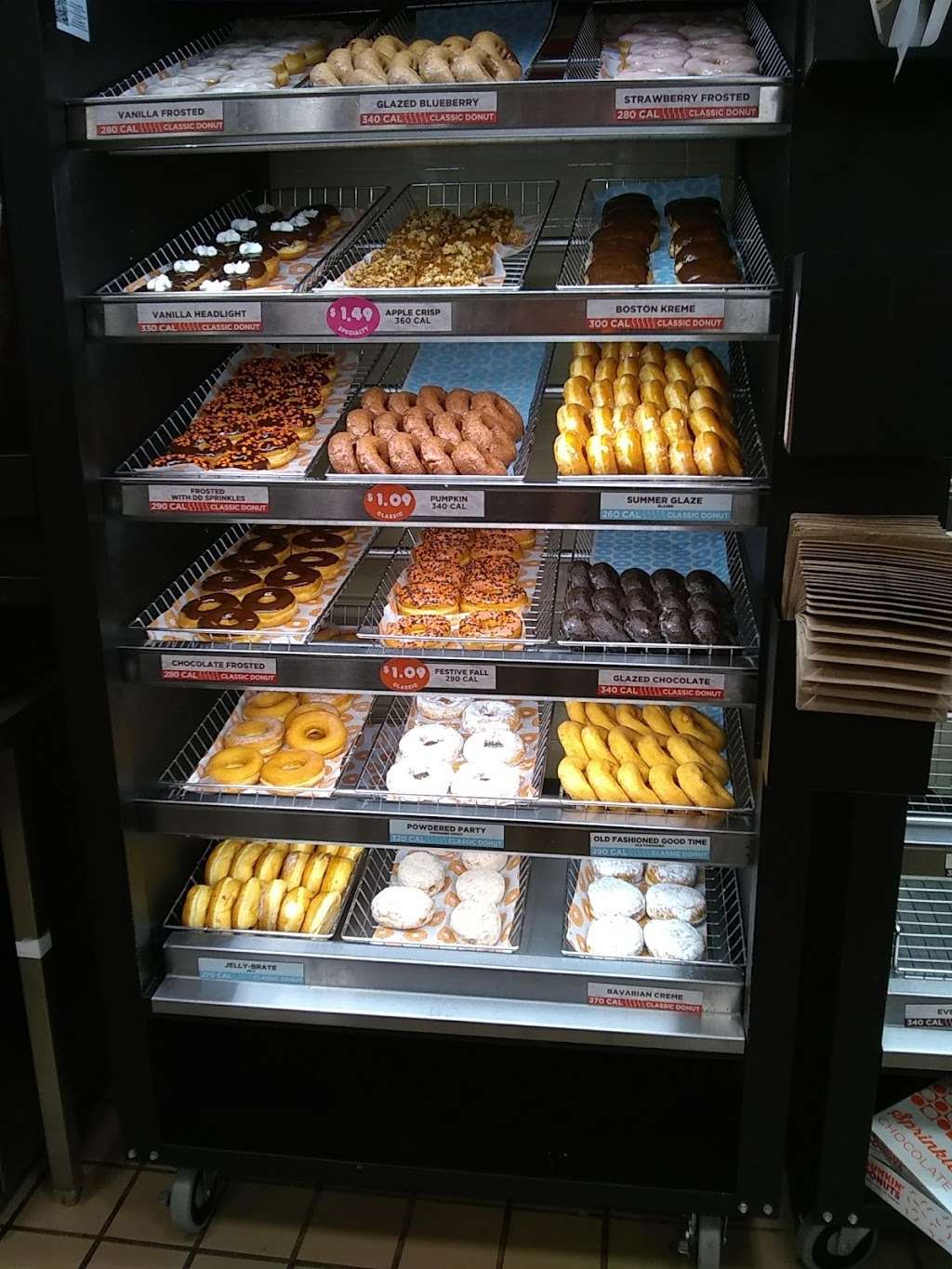 Dunkin | 121 Mecklynn Rd, Mooresville, NC 28117 | Phone: (704) 746-9097