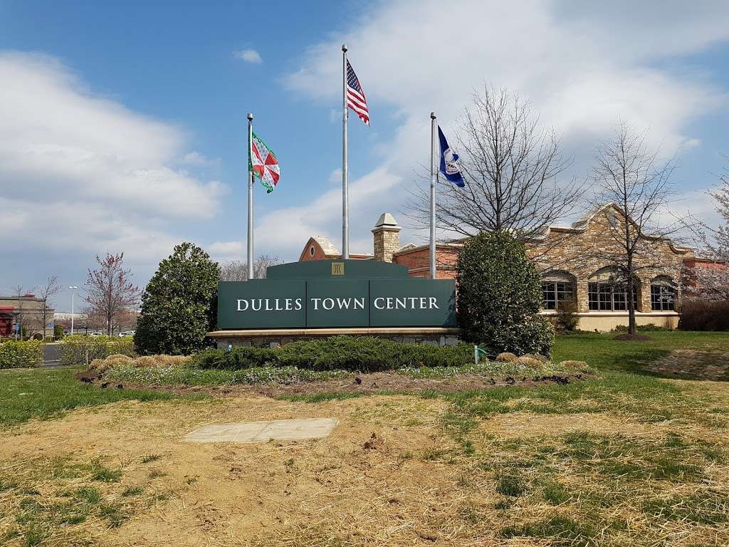 Dulles Town Crossing | Atlantic Blvd & Nokes Blvd, Sterling, VA 20166 | Phone: (703) 583-0071