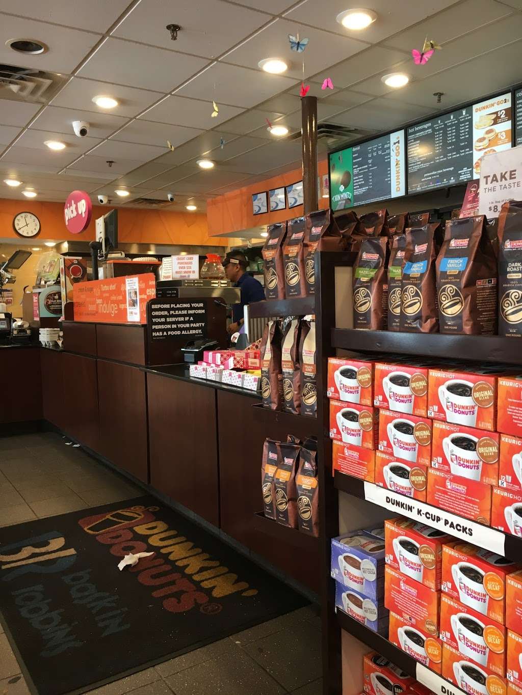 Dunkin Donuts | 525 Cedar Hill Ave, Wyckoff, NJ 07481, USA | Phone: (201) 612-7600