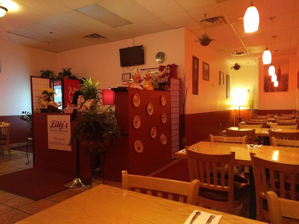 Lillys Thai & Vietnamese Restaurant | 8470 W Desert Inn Rd #3, Las Vegas, NV 89117, USA