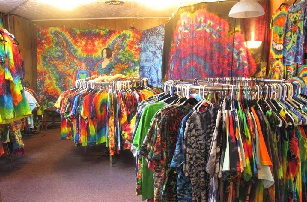 Milky Wave Tie-Dye | 10088 James Madison Hwy, Bealeton, VA 22712, USA | Phone: (540) 672-3747