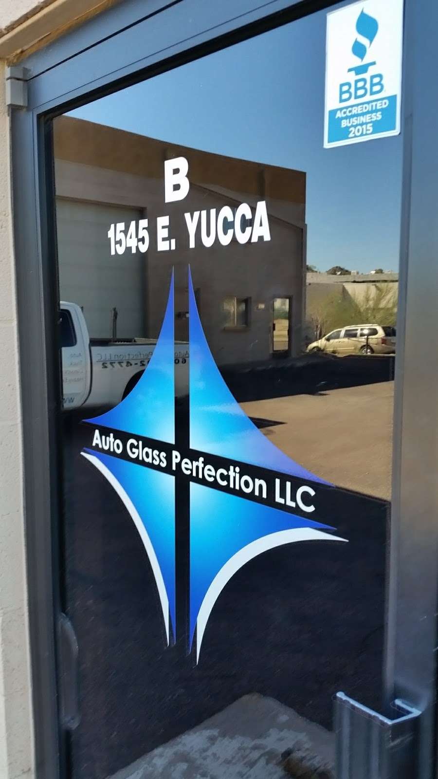 Auto Glass Perfection, LLC | 1545 E Yucca St Suite B, Phoenix, AZ 85020, USA | Phone: (602) 892-4772