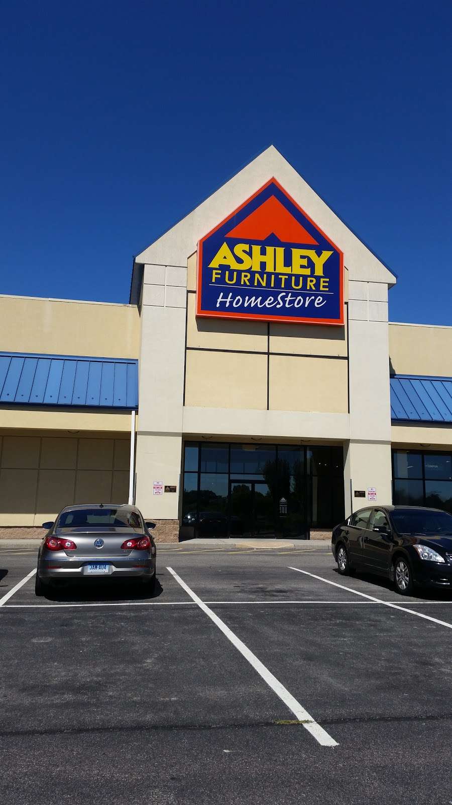 Ashley HomeStore | 80 Nardozzi Pl, New Rochelle, NY 10801, USA | Phone: (914) 235-0145