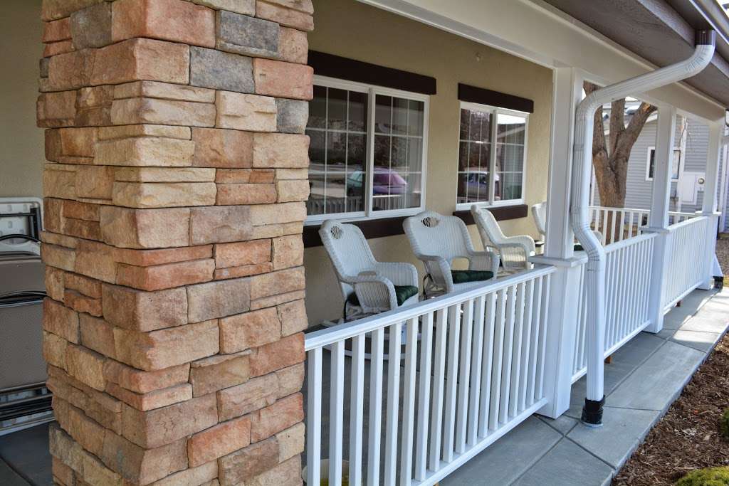 The Manor on Marston Lake: Memory Care Cottage | 4802 S Wadsworth Blvd, Littleton, CO 80123 | Phone: (303) 973-6325