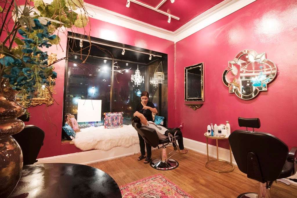 Aparnaz Eyebrow Threading Boutique | 1800 Wyoming Ave NW, Washington, DC 20009, USA | Phone: (202) 650-8486