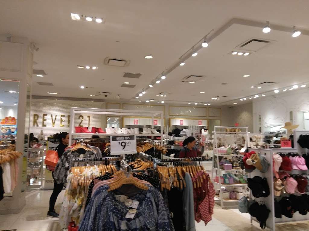 Forever 21 | 29300 Hempstead Rd #882, Cypress, TX 77433, USA | Phone: (281) 256-6390