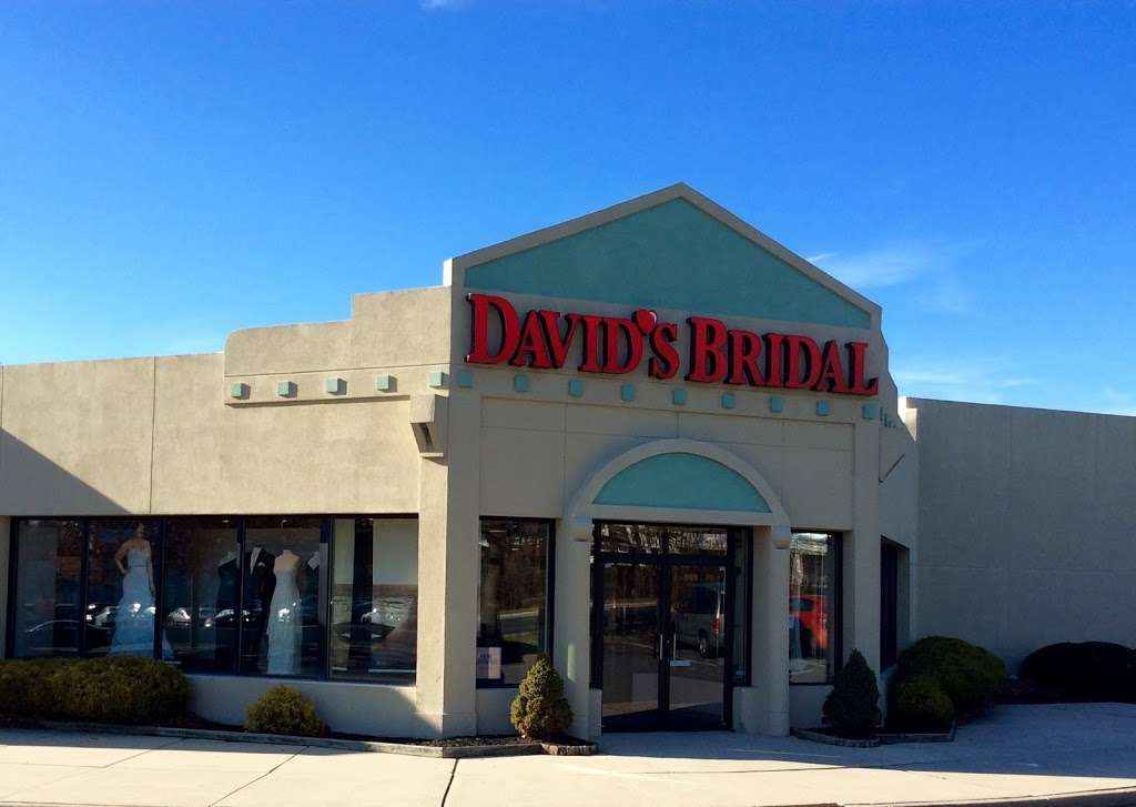 Davids Bridal | 539 Route 38 West, Maple Shade Township, NJ 08052, USA | Phone: (856) 727-5221