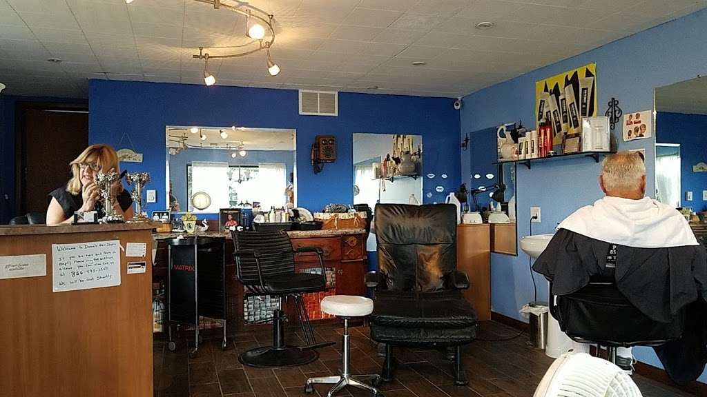 Donnas Hair Studio | 136 Dolbow Ave, Pennsville, NJ 08070, USA | Phone: (856) 495-1547