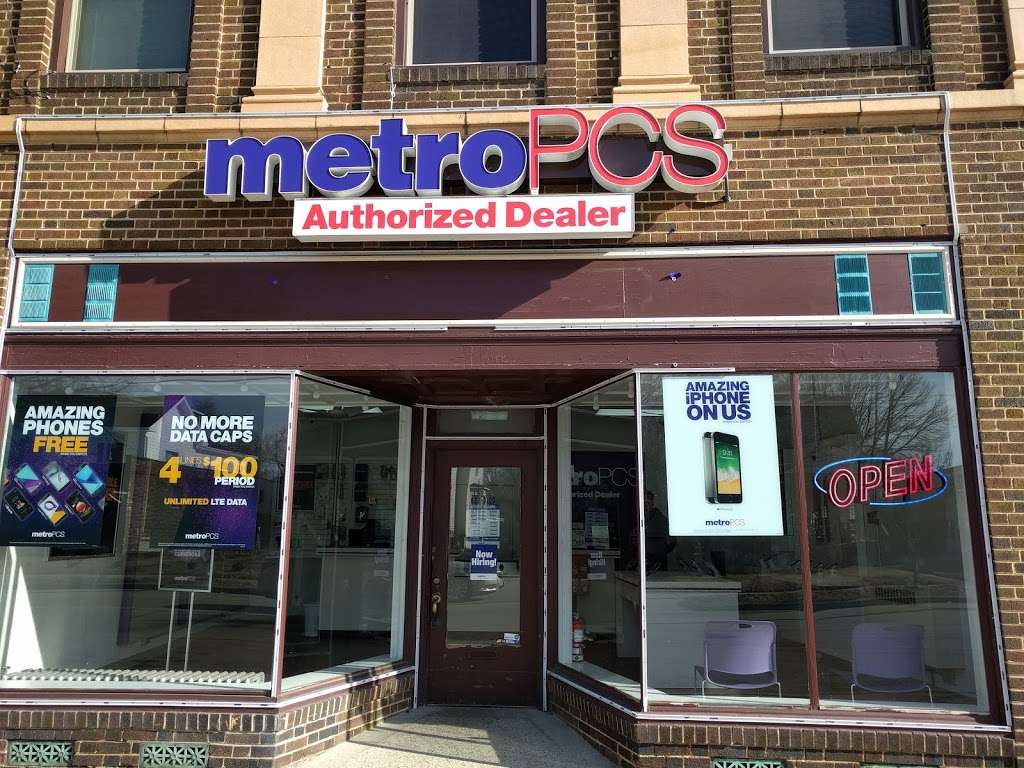 Metro by T-Mobile | 1923 Taylor Ave, Racine, WI 53403, USA | Phone: (262) 632-0700