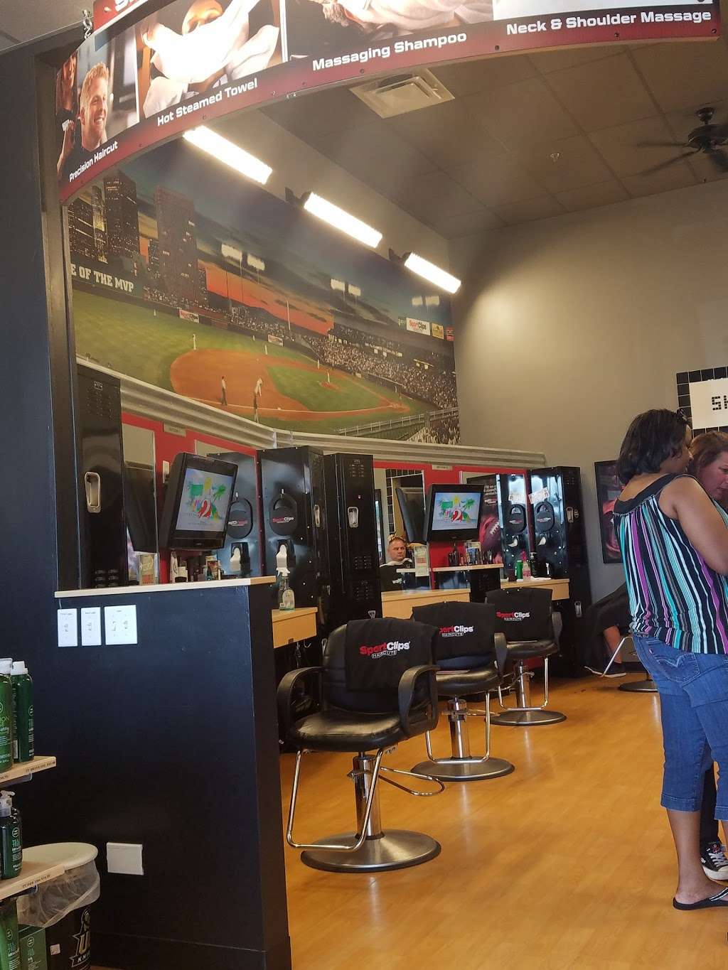 Sport Clips Haircuts of Orlando -University Shoppes | 3402 Technological Ave Suite 130, Orlando, FL 32817, USA | Phone: (407) 730-3444