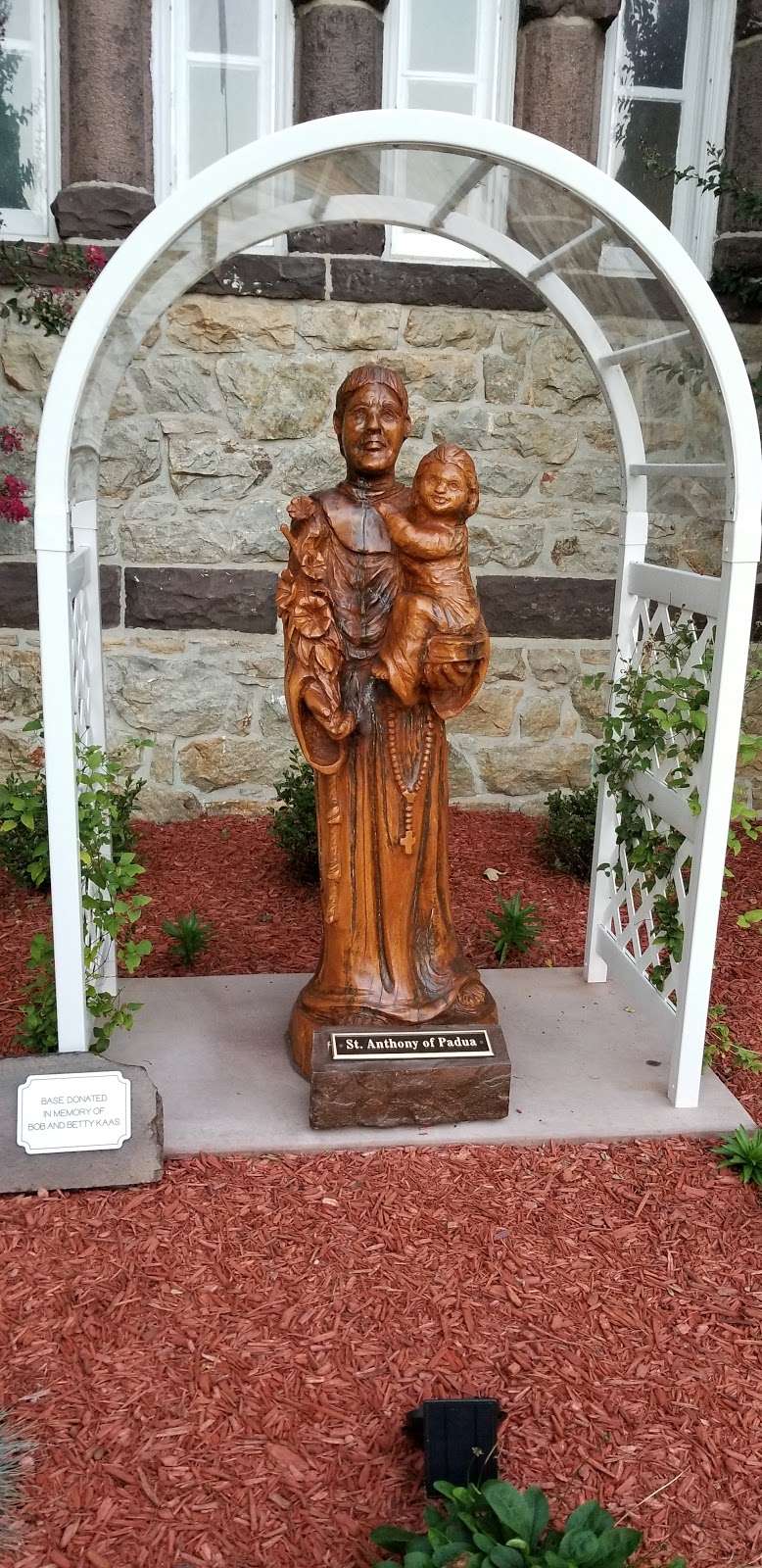 Saint Anthony Shrine Roman Catholic Church | 16150 St Anthony Rd, 5, Emmitsburg, MD 21727, USA | Phone: (301) 447-2367