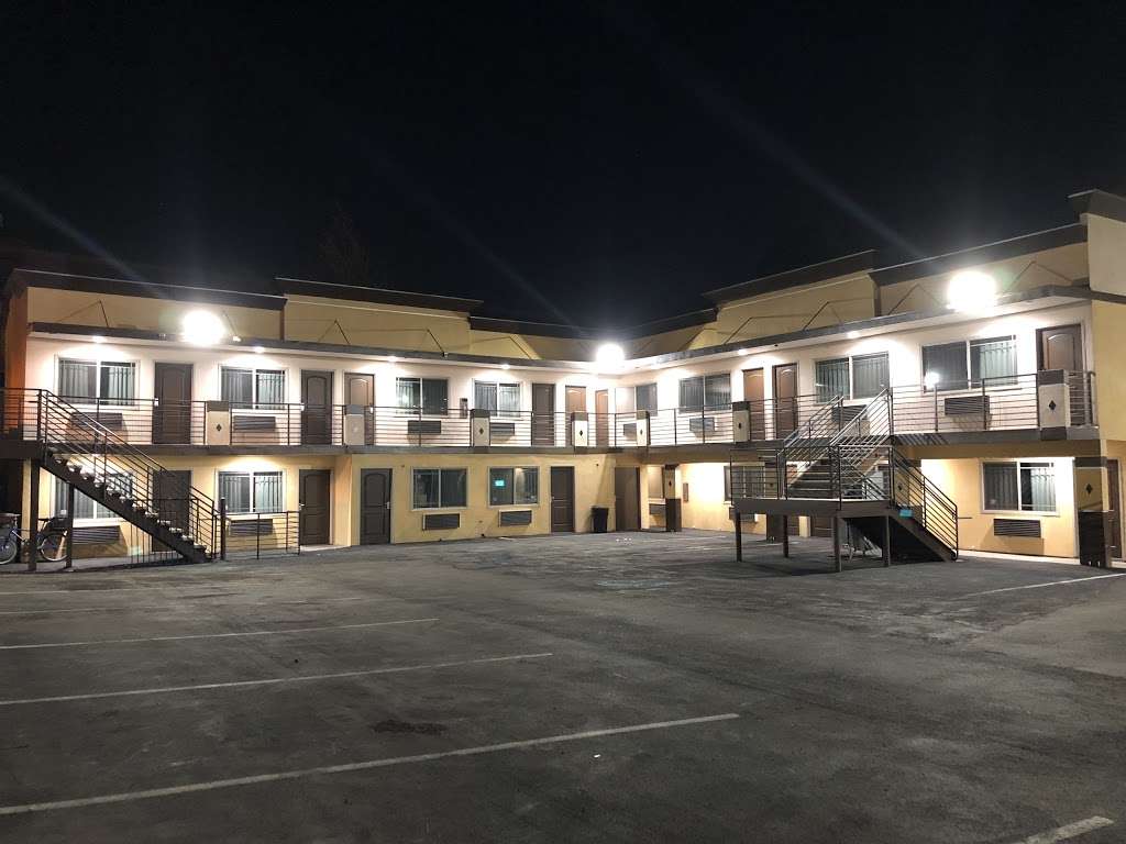 Starlight INN Motel | 1220 Durfee Ave, South El Monte, CA 91733, USA | Phone: (626) 575-8586