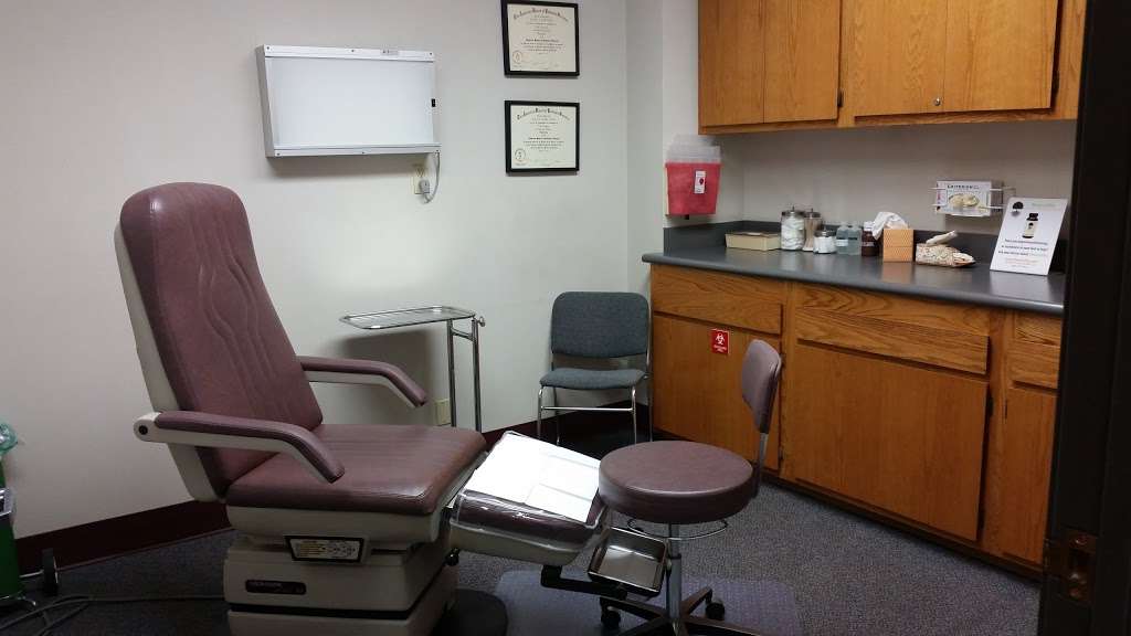 Far West Podiatric Medical Group | 13624 Hawthorne Blvd #206, Hawthorne, CA 90250, USA | Phone: (310) 675-0900