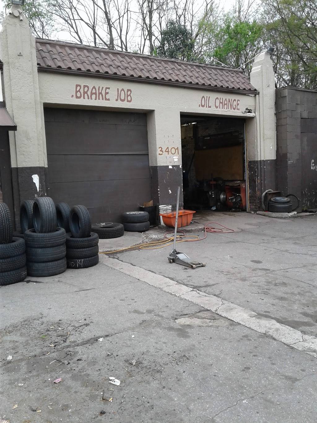 Fords Used Tires | 3401 Tuckaseegee Rd, Charlotte, NC 28208, USA | Phone: (704) 393-1109