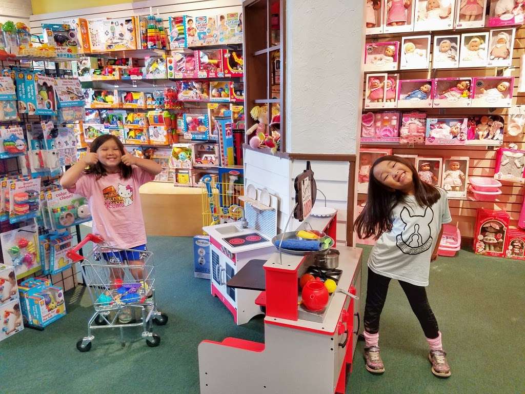 The Village Toy Shop | 285 Washington St, North Easton, MA 02356, USA | Phone: (508) 238-8697