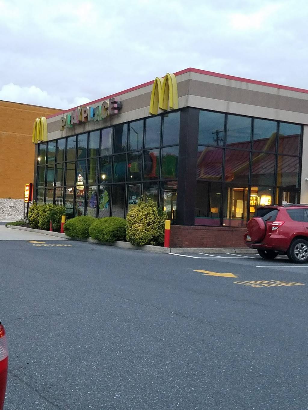 McDonalds | 427 Suedberg Rd, Pine Grove, PA 17963, USA | Phone: (570) 345-6400