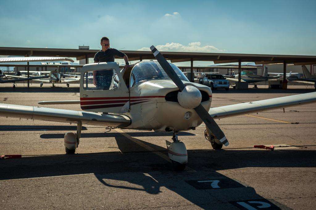 Desert Flying Club | 1420 Jet Stream Dr #110, Henderson, NV 89052, USA | Phone: (702) 990-7656