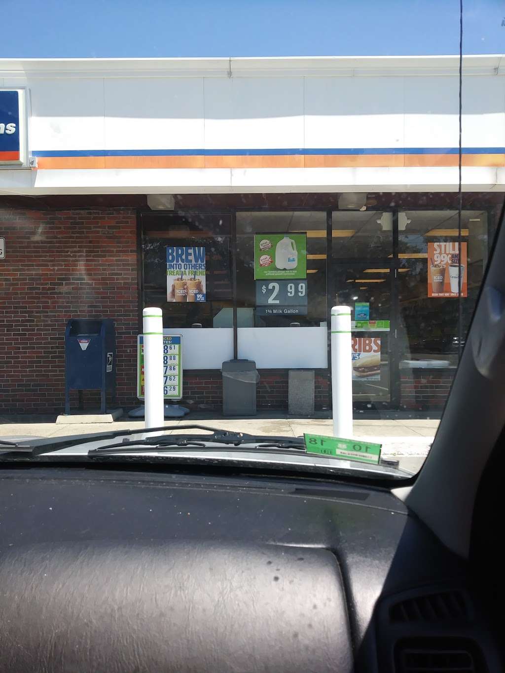 Cumberland Farms | 353 Waterman Ave, Smithfield, RI 02917, USA | Phone: (401) 233-7872