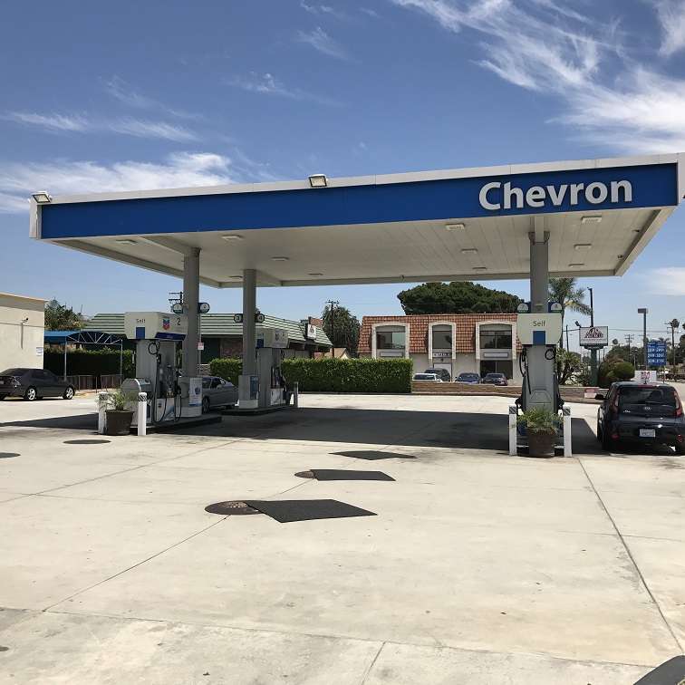 Chevron Covina | 15955 E San Bernardino Rd, Covina, CA 91722, USA | Phone: (626) 851-8586