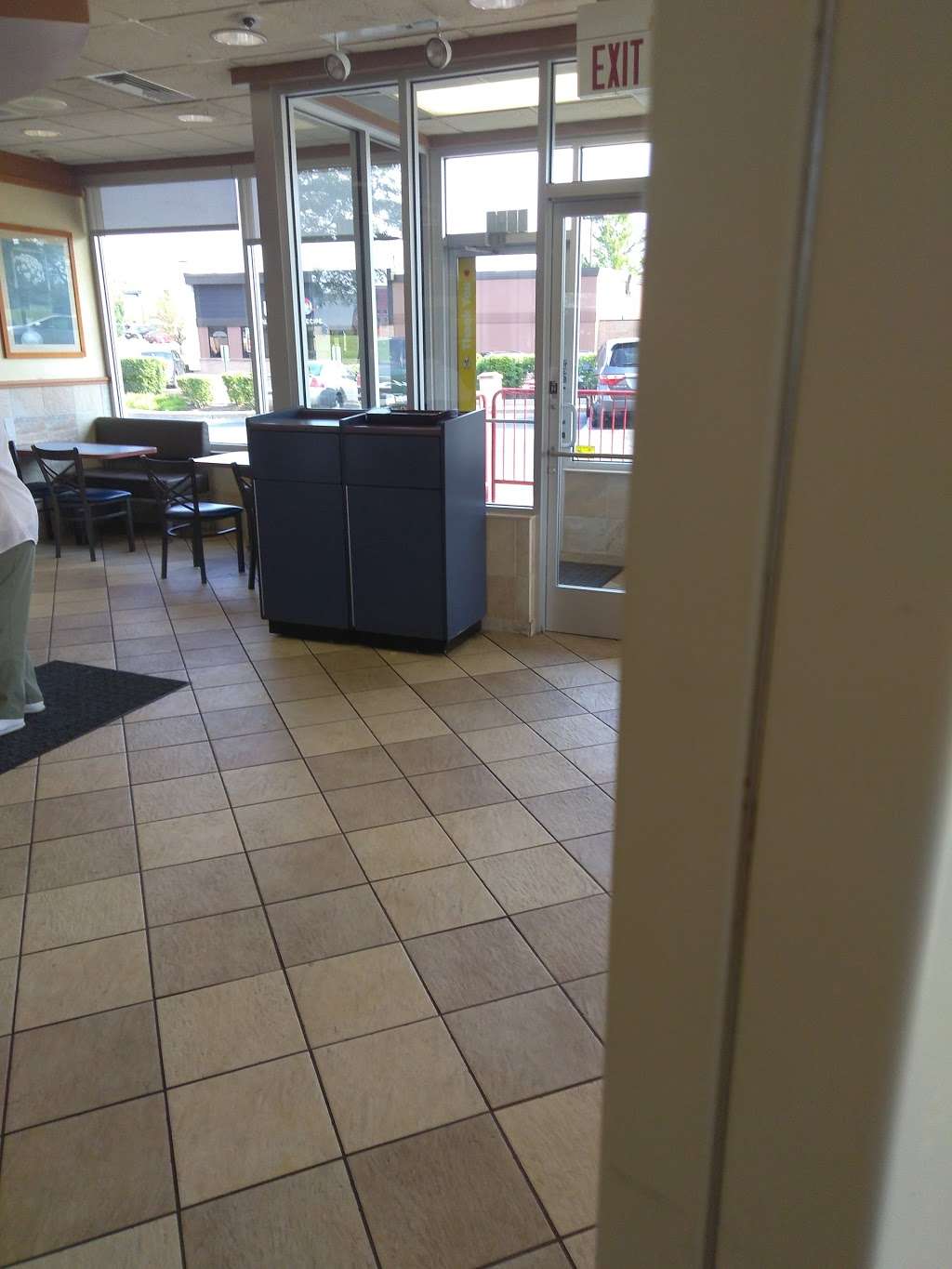 McDonalds | 2290 Randall Rd, Carpentersville, IL 60110, USA | Phone: (847) 836-0901