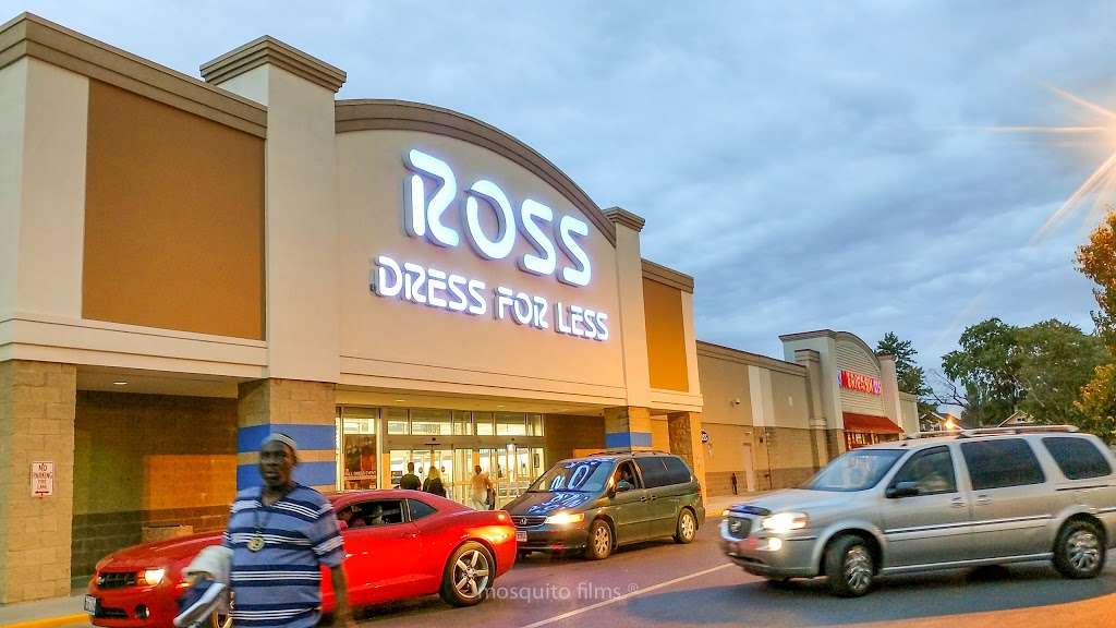 Ross Dress for Less | 4939 W North Ave, Chicago, IL 60639, USA | Phone: (773) 772-0309