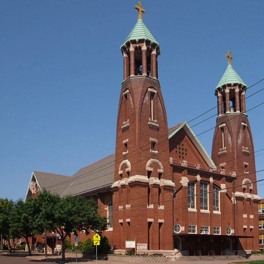 St Bernards Catholic Church | 187 Geranium Ave W, St Paul, MN 55117, USA | Phone: (651) 488-6733