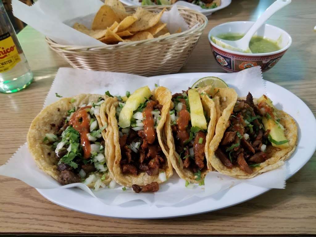 Tacos El Tio #2 | 5737 W Belmont Ave, Chicago, IL 60634, USA | Phone: (773) 887-5456