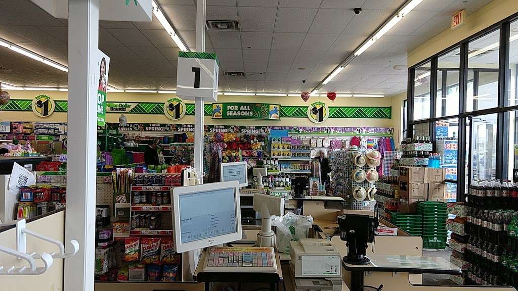 Dollar Tree | 276 E Rollins Rd, Round Lake Beach, IL 60073, USA | Phone: (847) 740-1093