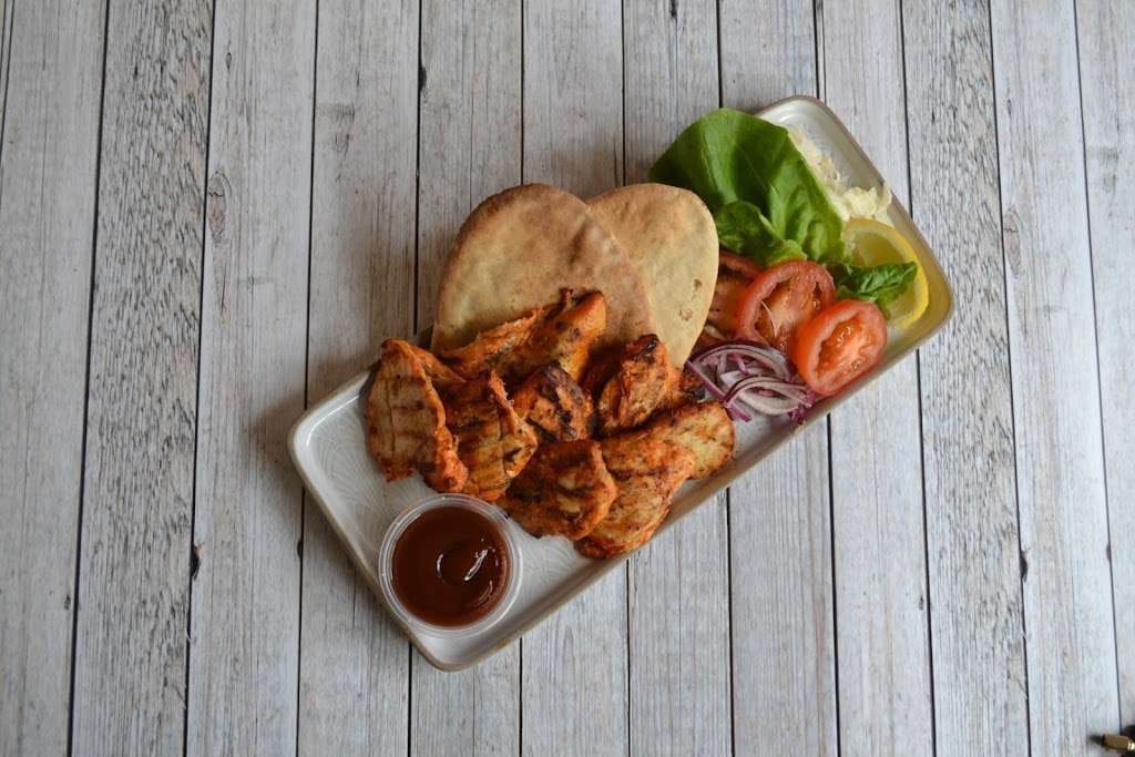 The Green Spice | 1 Tylers Rd, Roydon, Harlow CM19 5LJ, UK | Phone: 01279 792666