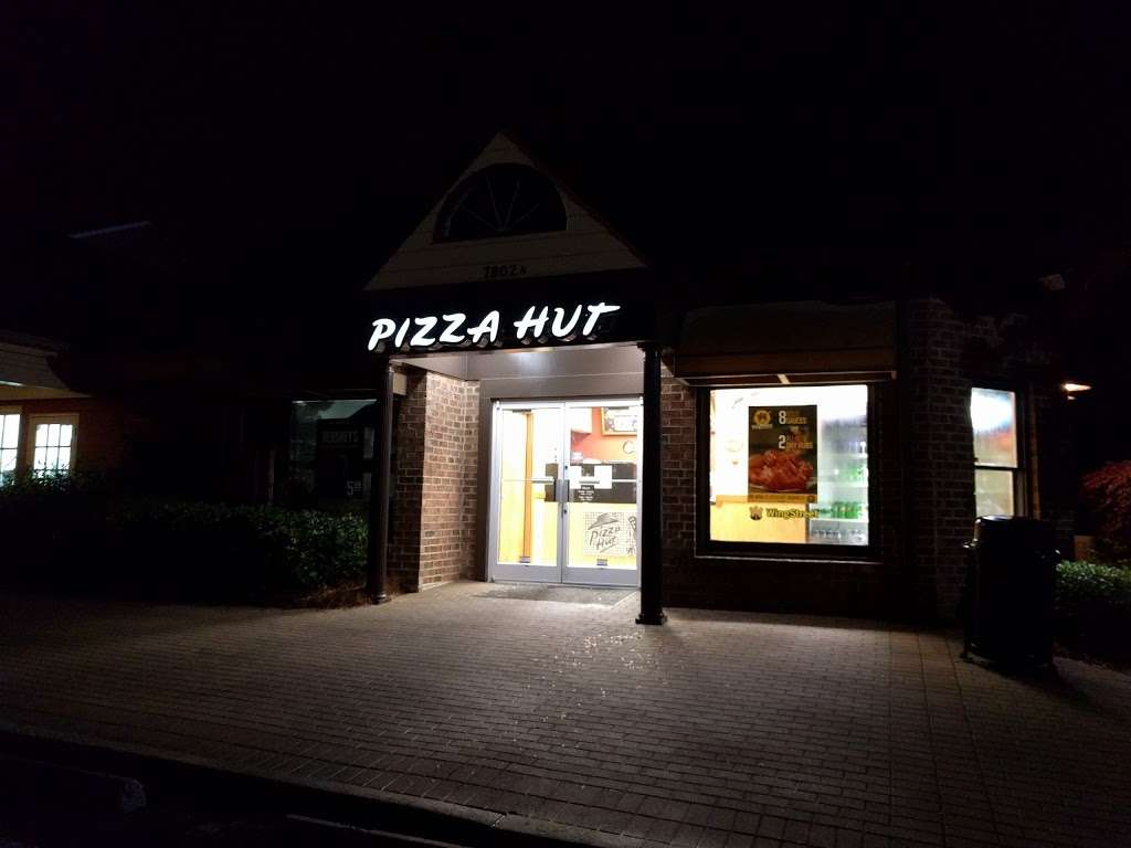 Pizza Hut | 7802A Fairview Rd, Charlotte, NC 28226, USA | Phone: (704) 362-2299