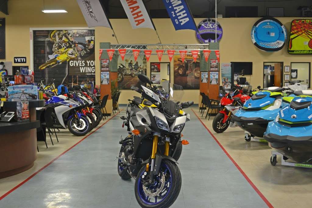 Freedom Powersports Lewisville | 1320 S Stemmons Fwy, Lewisville, TX 75067 | Phone: (972) 420-4000