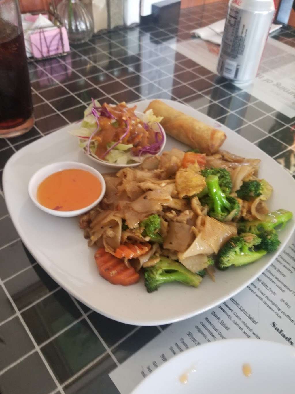 OM Thai Cuisine | 710 N Ventura Ave, Oak View, CA 93022 | Phone: (805) 649-9001