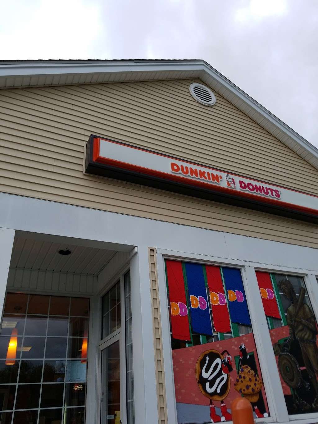 Dunkin | 6 Colby Corner, East Hampstead, NH 03826, USA | Phone: (603) 382-2869