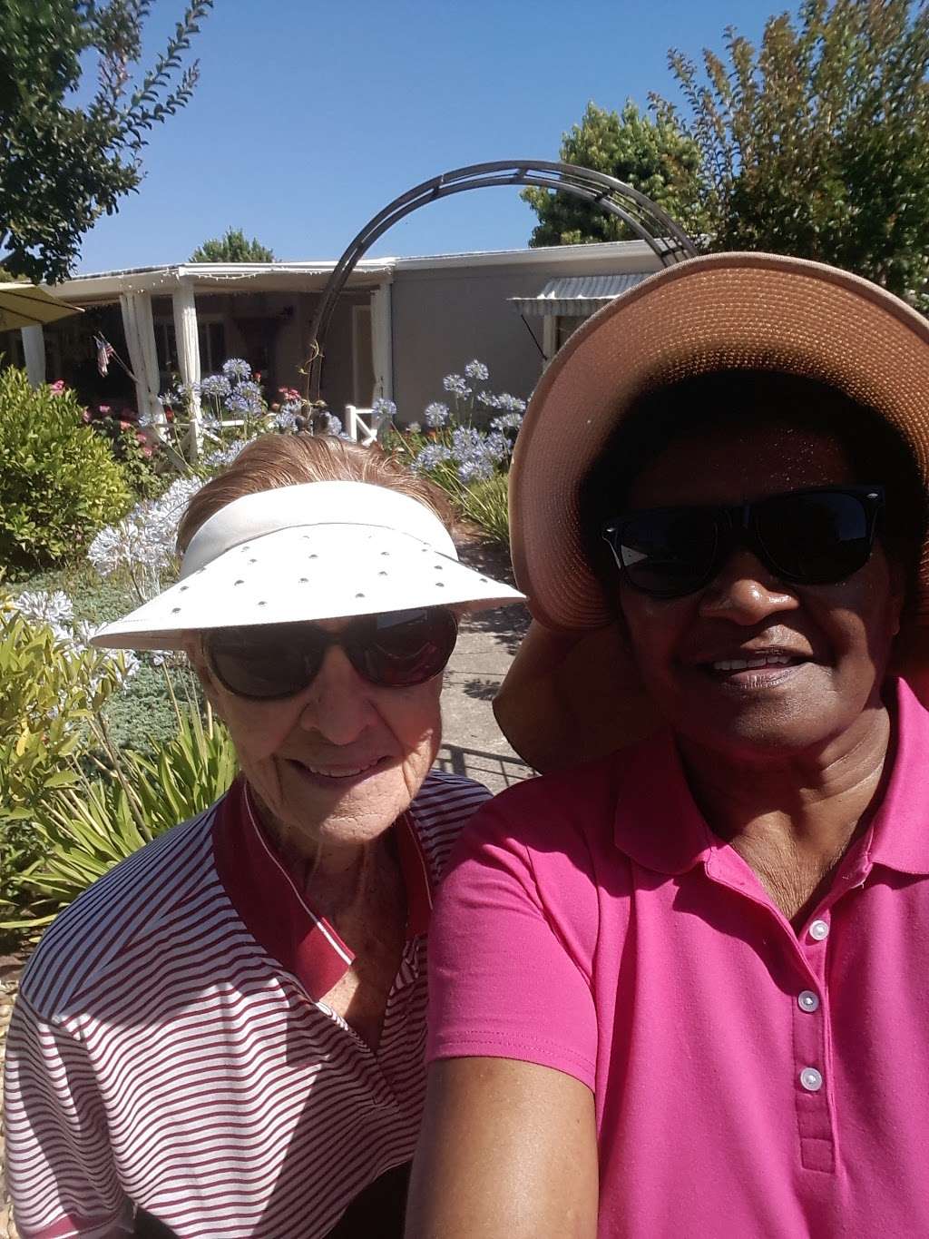 Pueblo Serena Mobile Home Park | 951 5th St W, Sonoma, CA 95476, USA | Phone: (707) 996-9384