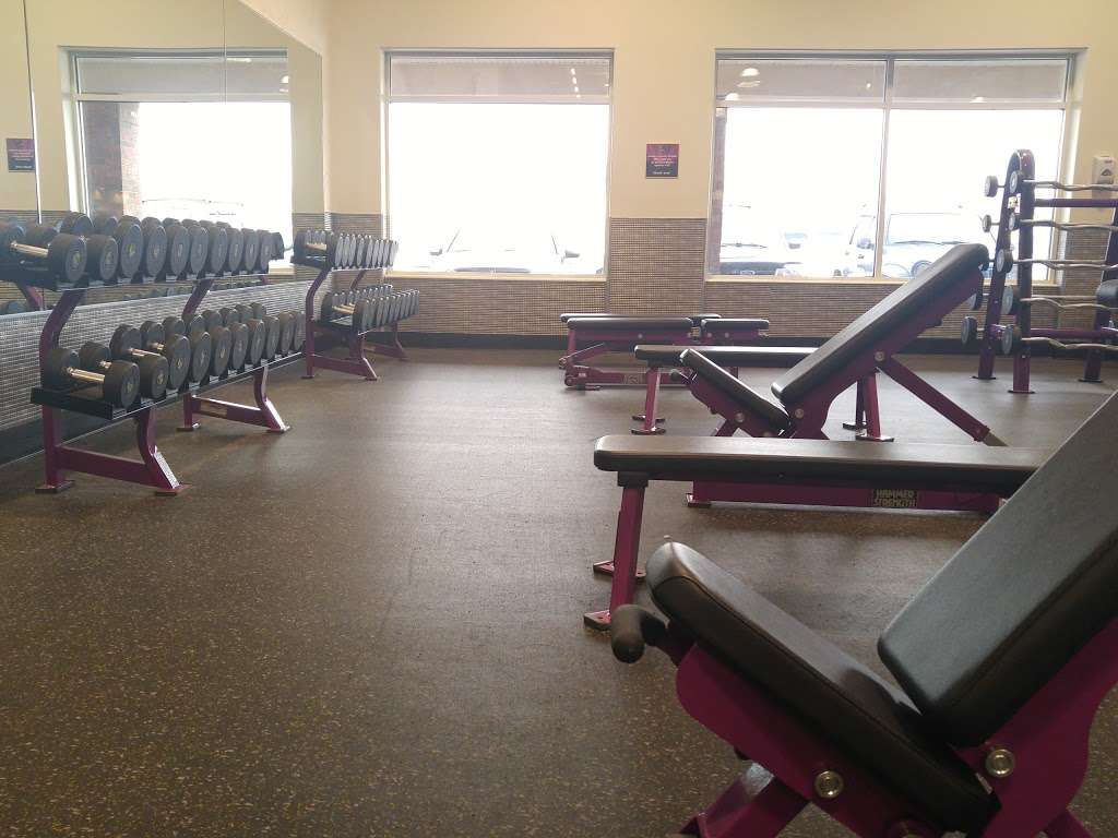Planet Fitness | 1901 E 37th Ave, Hobart, IN 46342 | Phone: (219) 940-3956