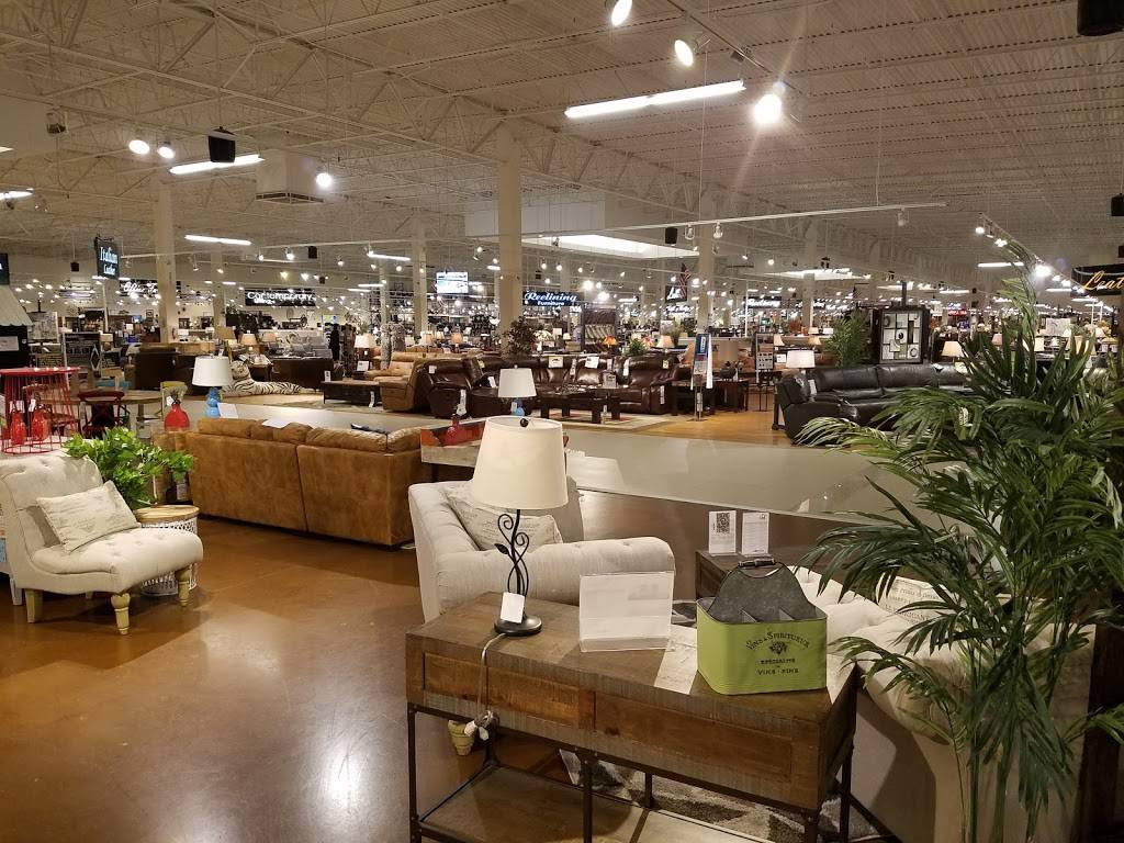 American Furniture Warehouse | Photo 9 of 10 | Address: 4700 S Power Rd, Gilbert, AZ 85296, USA | Phone: (480) 500-4121