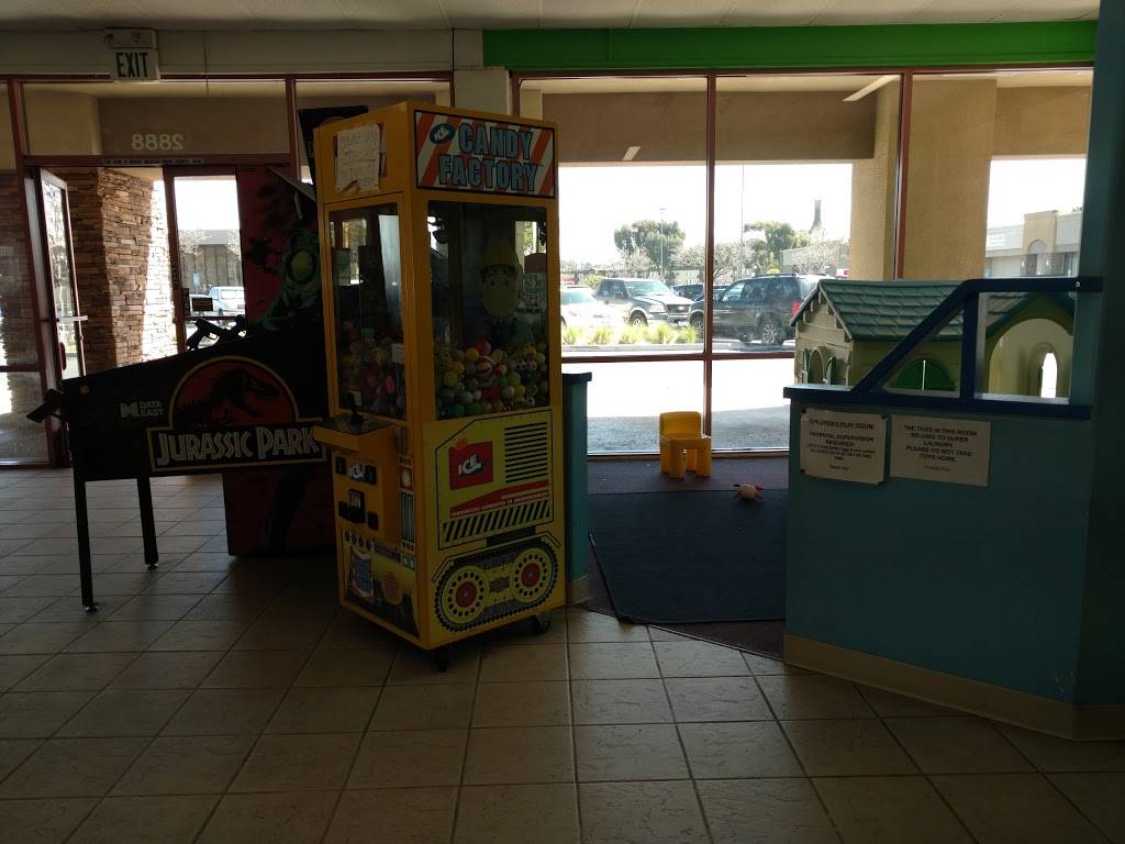Super Laundry | 2890 Fletcher Pkwy, El Cajon, CA 92020, USA | Phone: (619) 465-6943