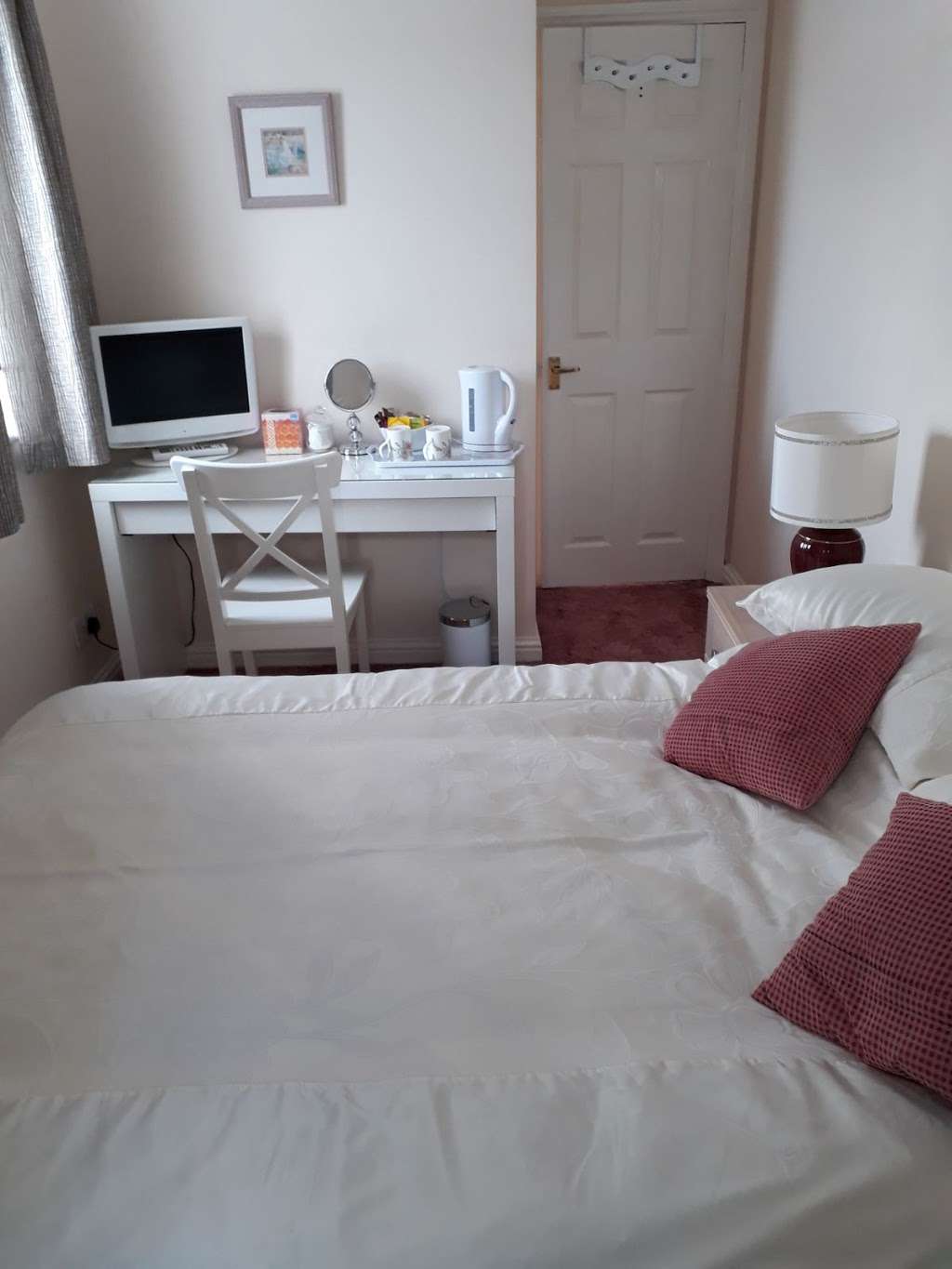 Sawbridgeworth Bed & Breakfast | 2c Ladywell Prospect, Sawbridgeworth CM21 9PT, UK | Phone: 07989 978755