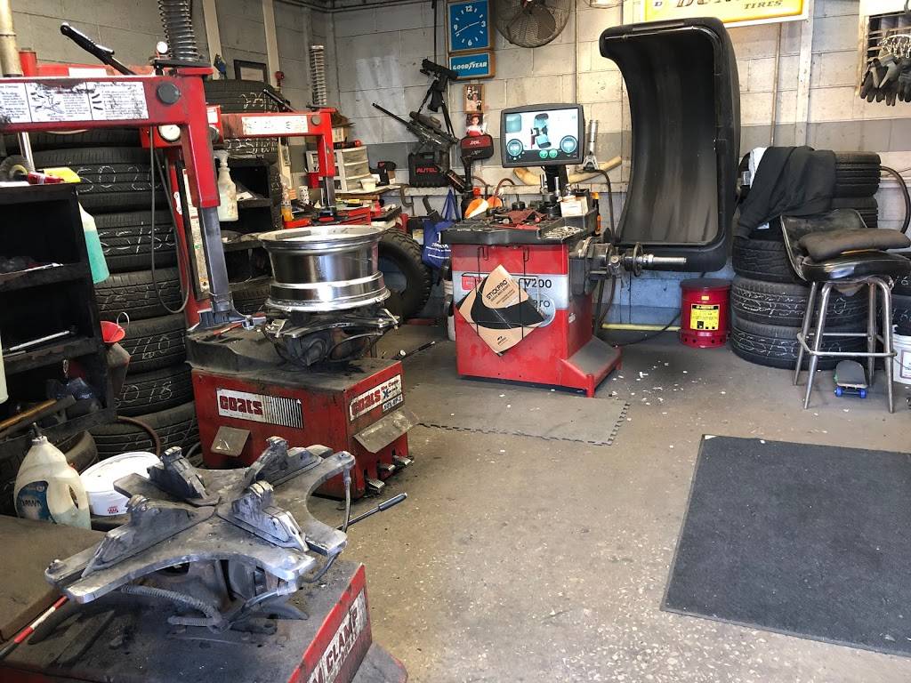 Ren Mattei Tire Co | 2701 S Marvine St, Philadelphia, PA 19148, USA | Phone: (215) 755-7688 Ren Mattei Tire Co | 2701 S Marvine St, Philadelphia, PA 19148, USA | Phone: (215) 755-7688