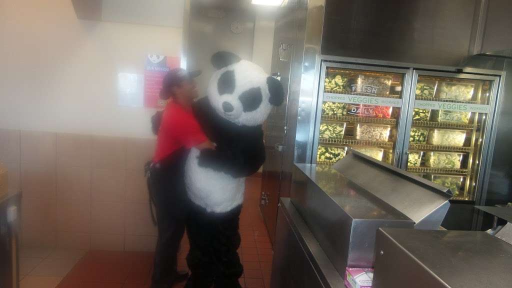 Panda Express | 44411 Valley Central Way, Lancaster, CA 93536 | Phone: (661) 940-6058