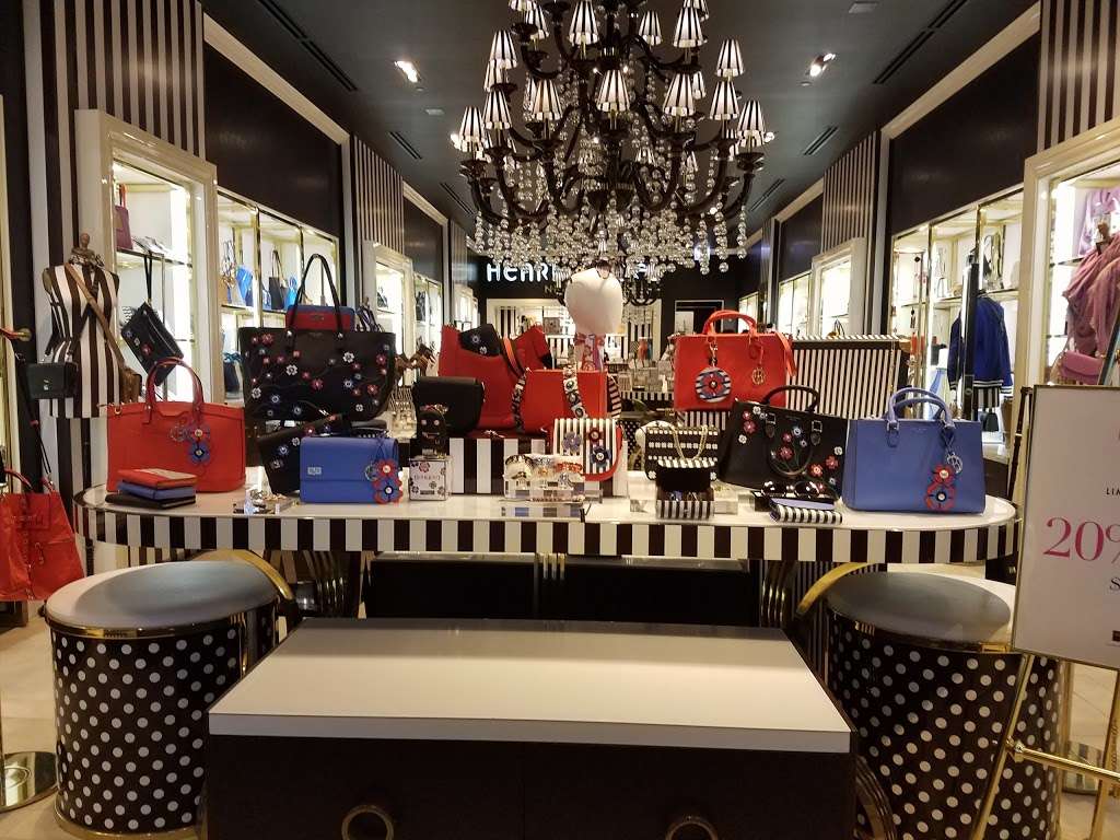 Henri Bendel | 100 Oakbrook Center, Oak Brook, IL 60523, USA | Phone: (630) 586-3679