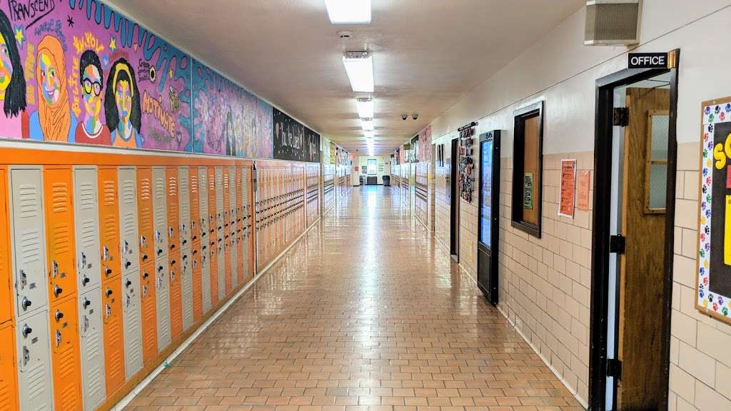 Taylor Middle School | 350 E Shirley Ave, Warrenton, VA 20186, USA | Phone: (540) 422-7470