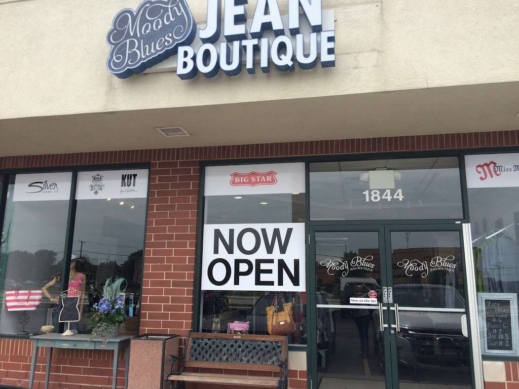 Moody Blues Jeans Boutique | 1844 E Lincoln Hwy, New Lenox, IL 60451 | Phone: (815) 462-4144