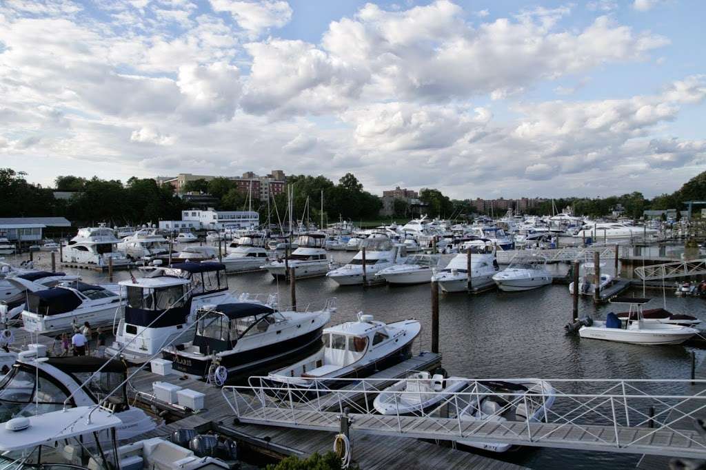 Imperial Yacht Club Inc | 583 Davenport Ave, New Rochelle, NY 10805, USA | Phone: (914) 636-1122