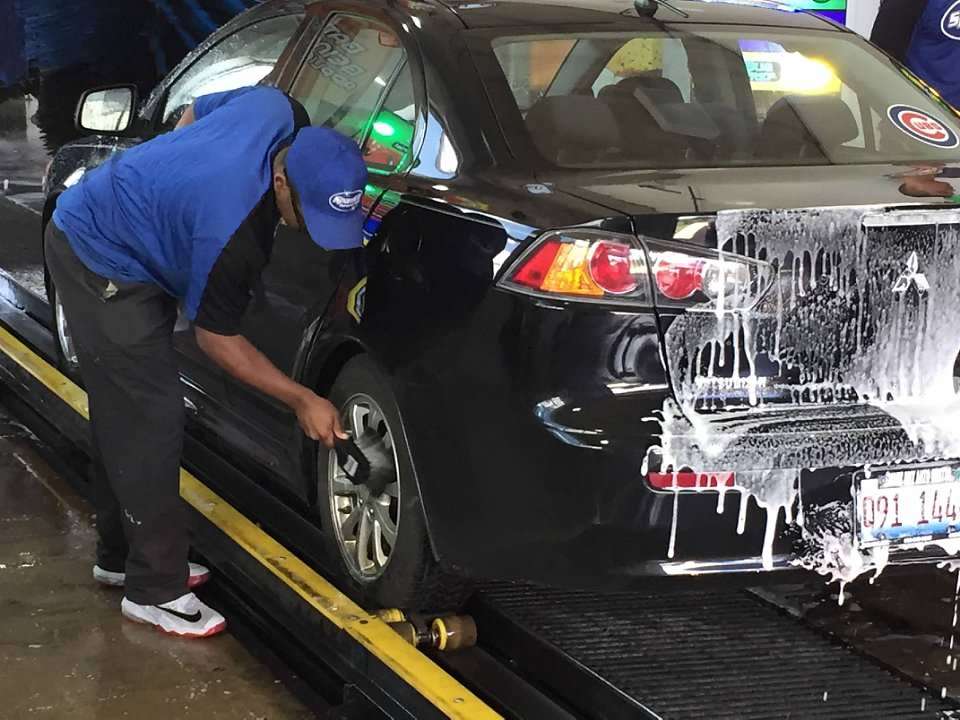 Sparkle Express Car Wash Oswego | 1545 US-34, Oswego, IL 60543, USA | Phone: (630) 375-9801