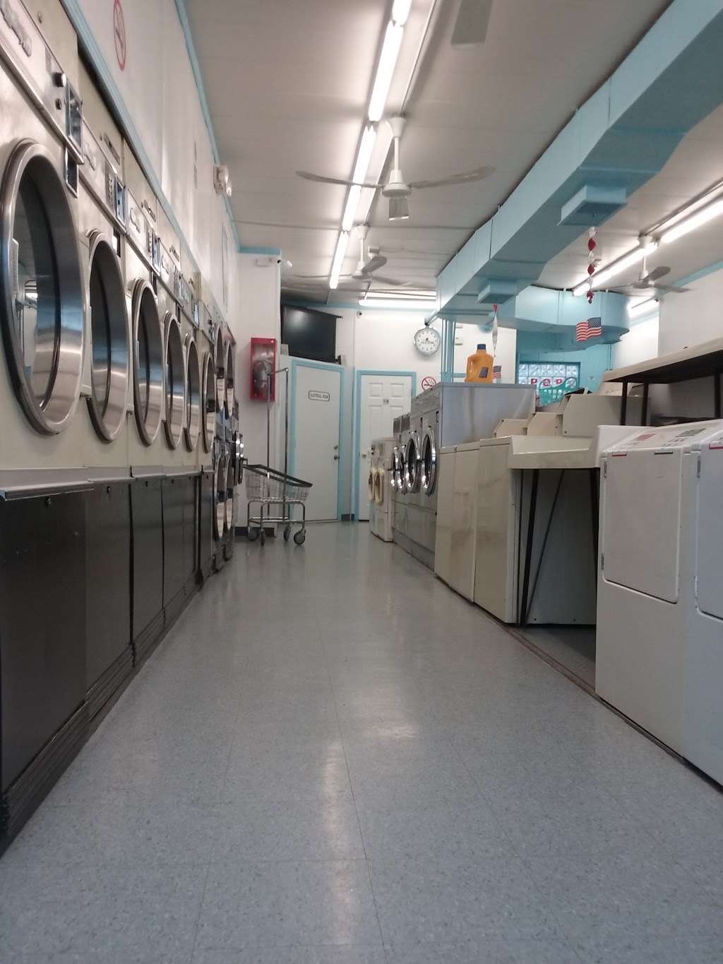 Midlothian Laundromat | 3664 147th St, Midlothian, IL 60445, USA | Phone: (708) 304-8242