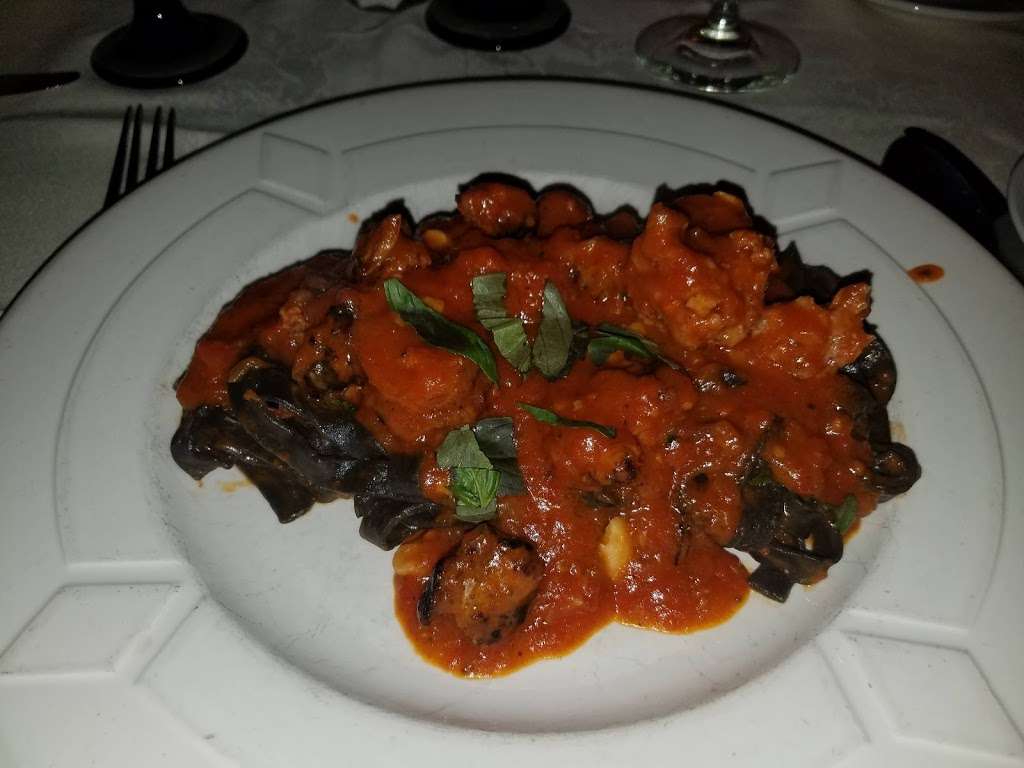 Della Francesca | 46 Mill Plain Rd, Danbury, CT 06811, USA | Phone: (203) 791-2068