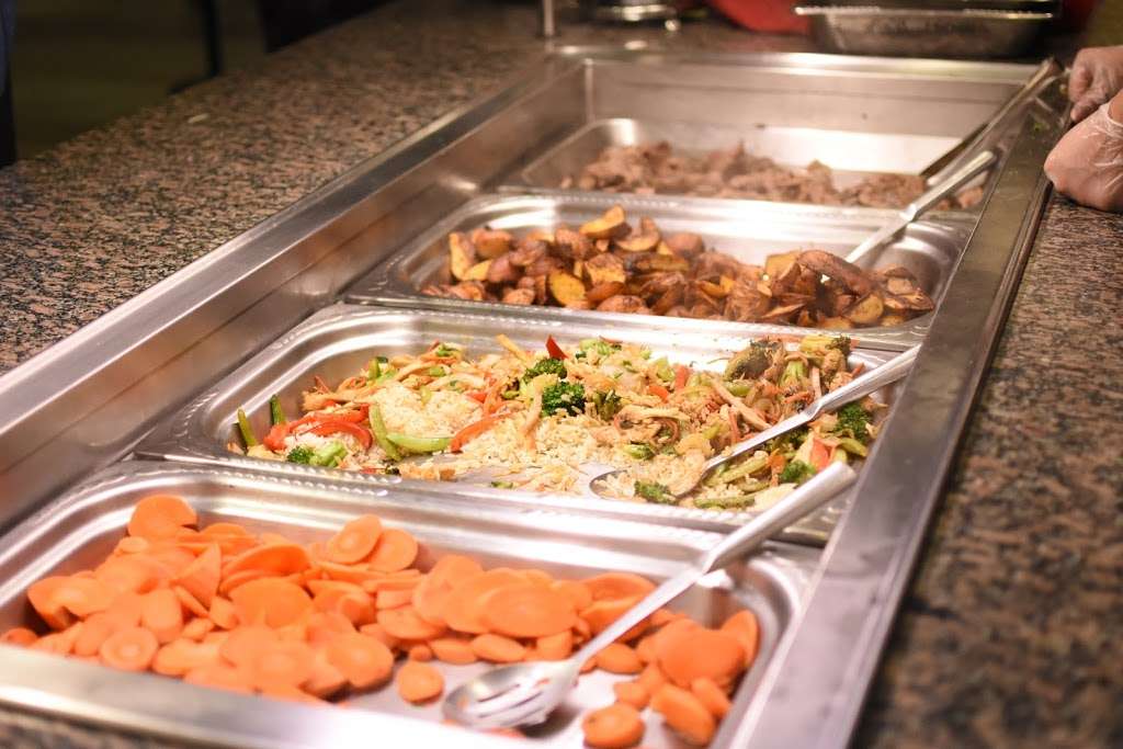 The Wood Dining Commons (Muhlenberg College Dining) | 2400 W Chew St, Allentown, PA 18104 | Phone: (484) 664-3488