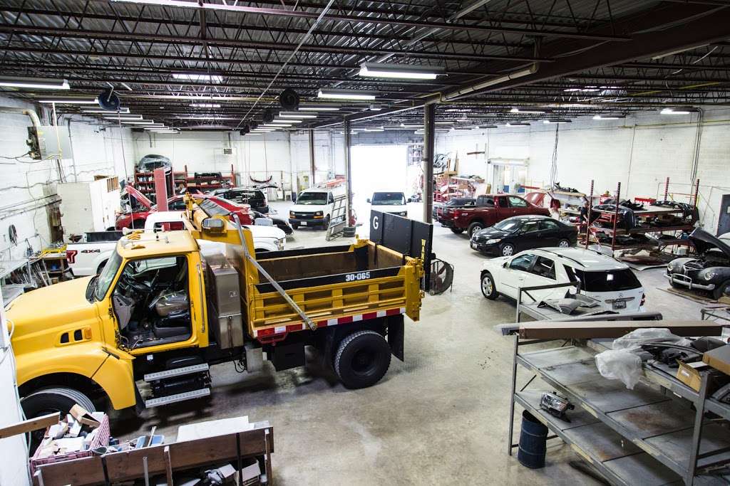 Modern Auto Body | 8031 Reichs Ford Rd, Frederick, MD 21704, USA | Phone: (301) 663-6799