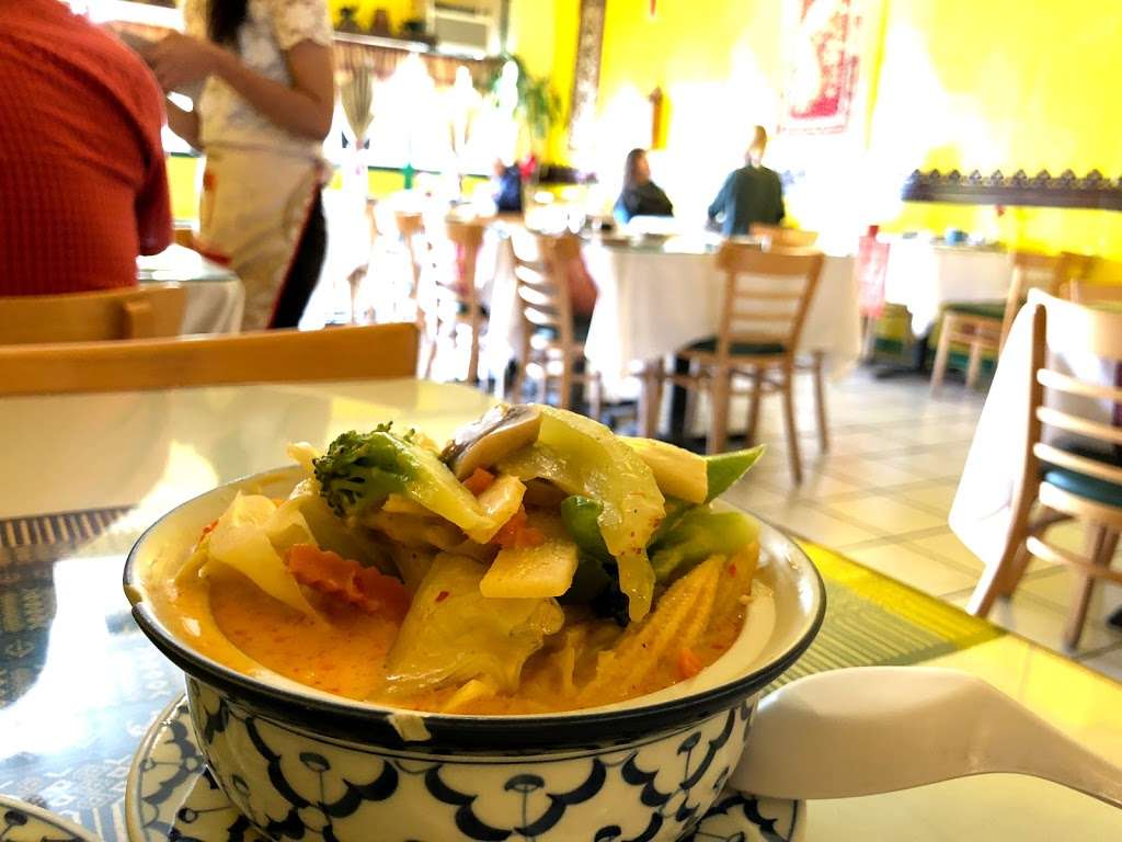 Salathai Thai Cuisine | 7258 Rosemead Blvd, San Gabriel, CA 91775, USA | Phone: (626) 287-5850